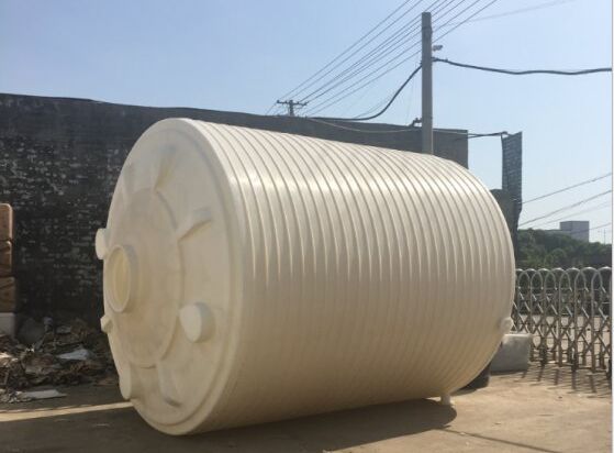 10噸塑料儲罐使用壽命的因素